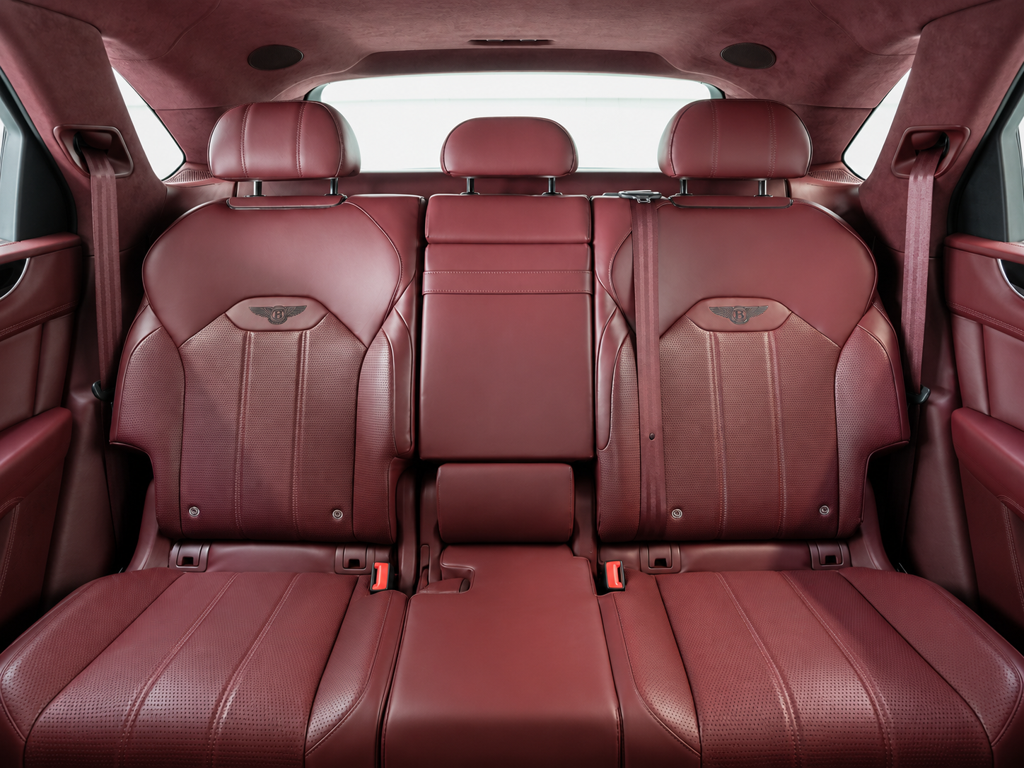 Bentley Bentayga — miniature 7
